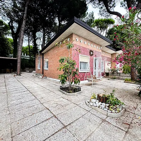Intera Casa, 100 M Dal Mare, Grande Giardino