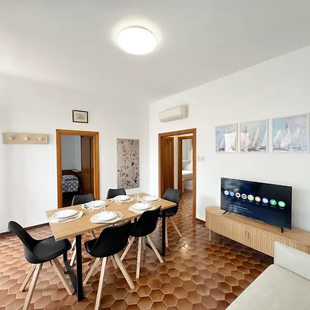 Intera Casa, 100 M Dal Mare, Grande Giardino Lido di Jesolo