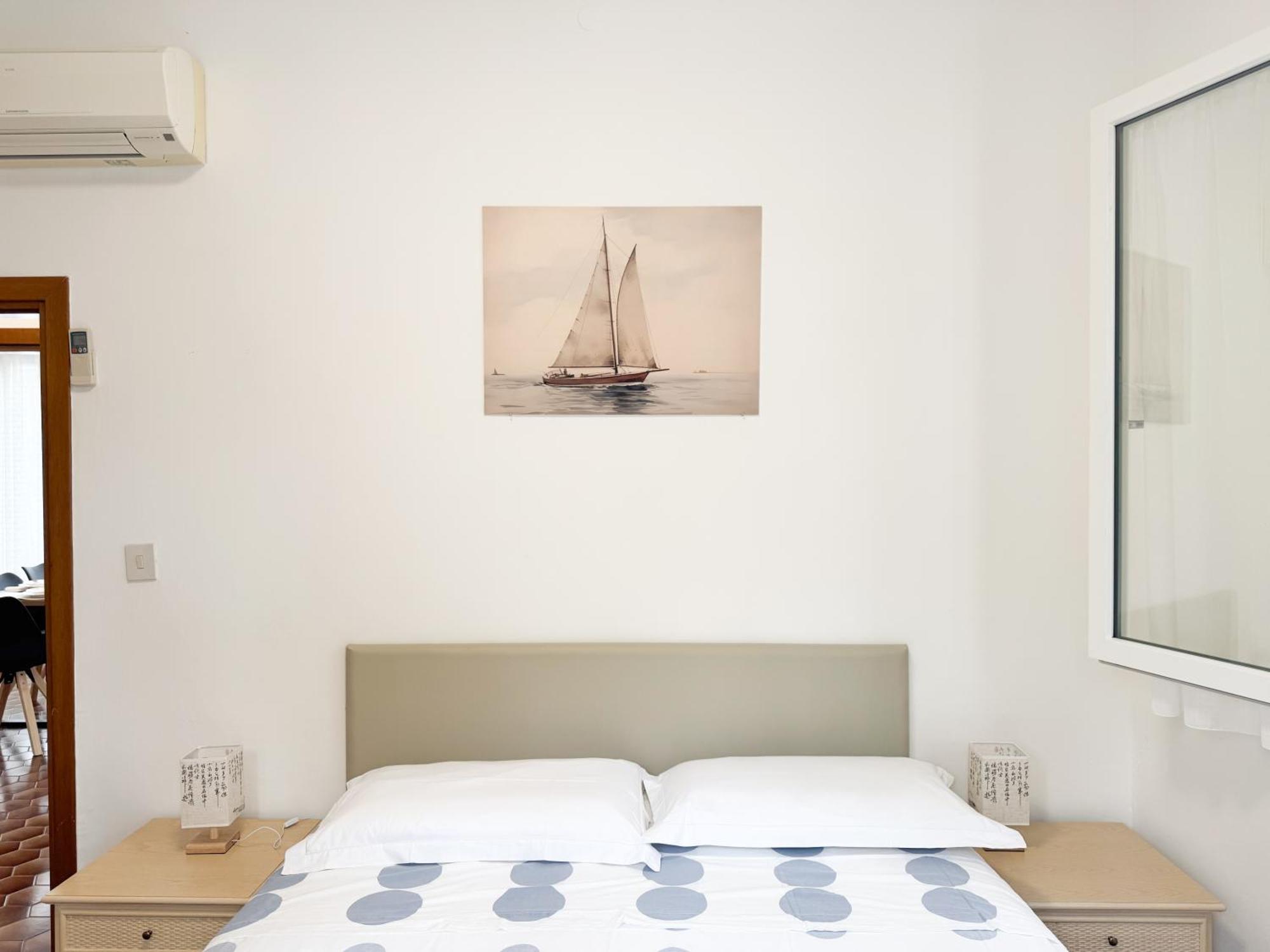 Intera Casa, 100 M Dal Mare, Grande Giardino *