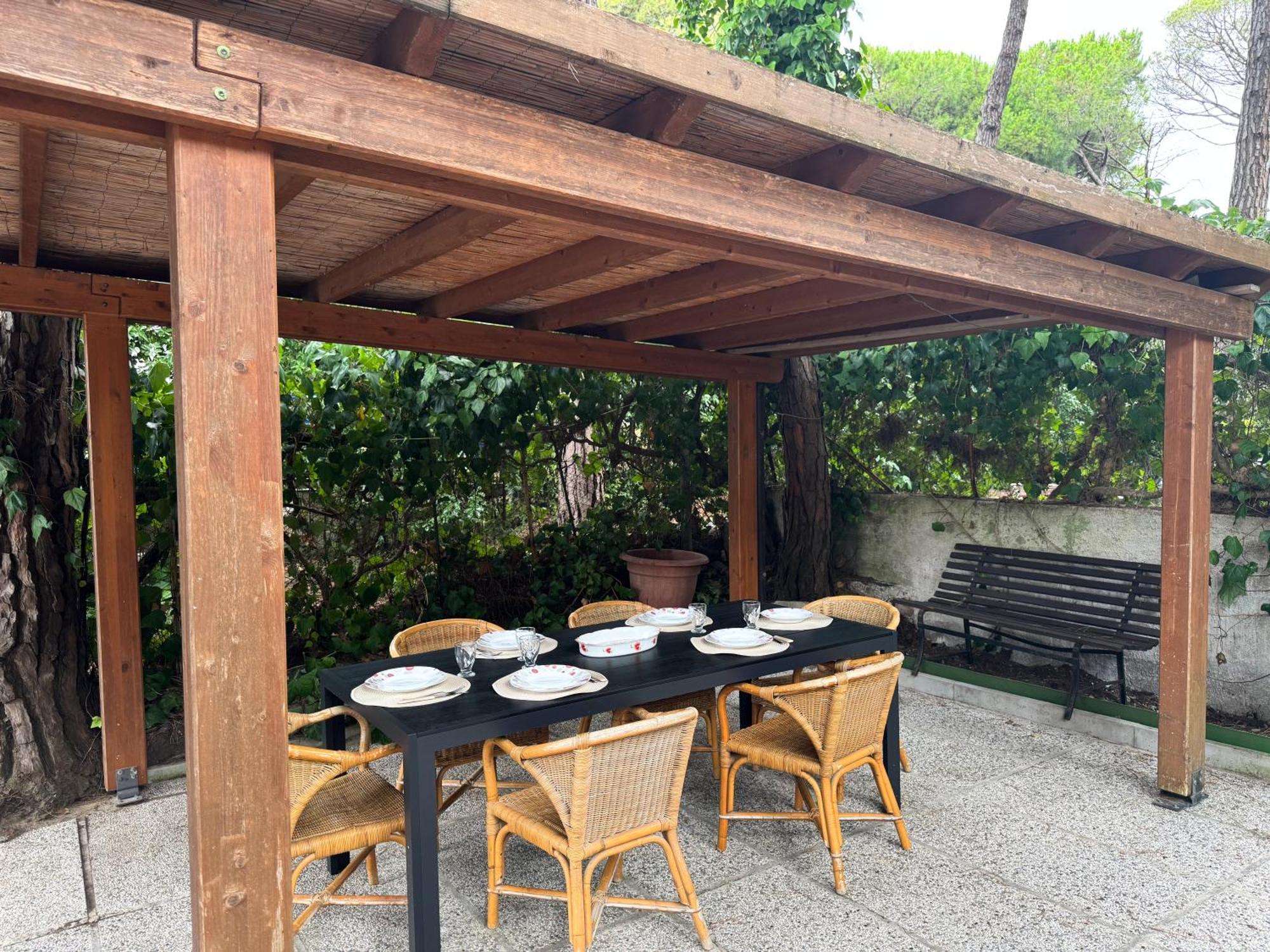 Intera Casa, 100 M Dal Mare, Grande Giardino