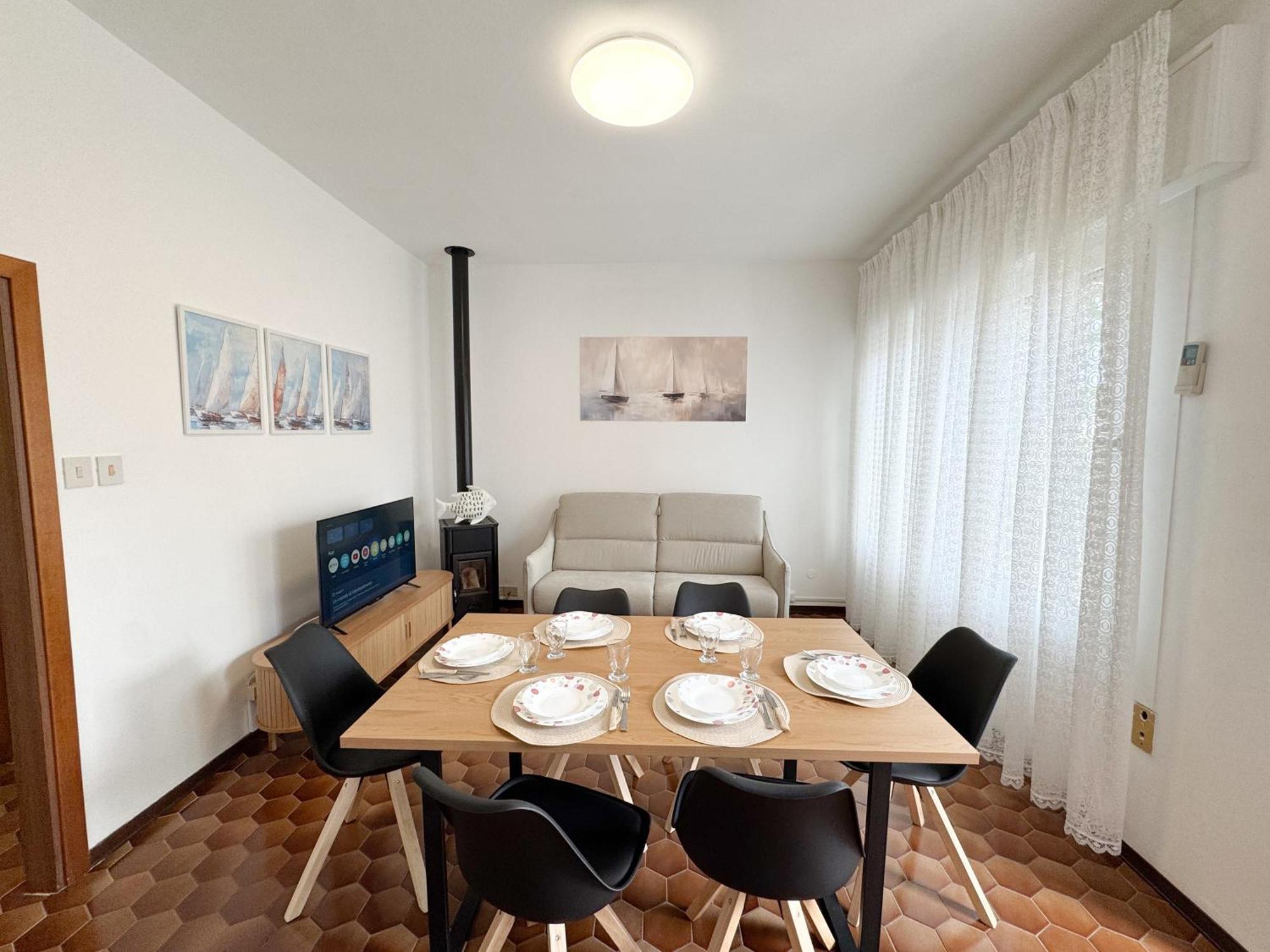 Intera Casa, 100 M Dal Mare, Grande Giardino Villa