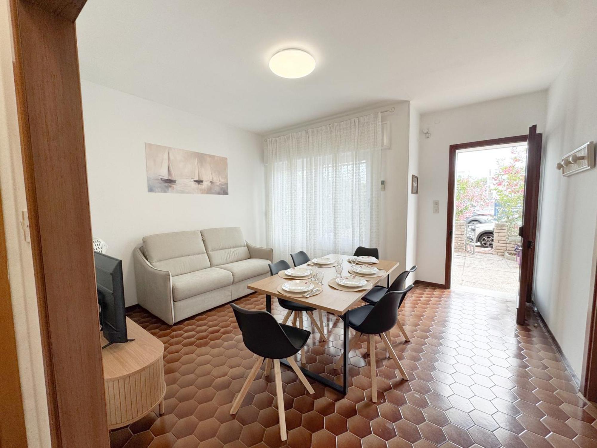 Villa Intera Casa, 100 M Dal Mare, Grande Giardino
