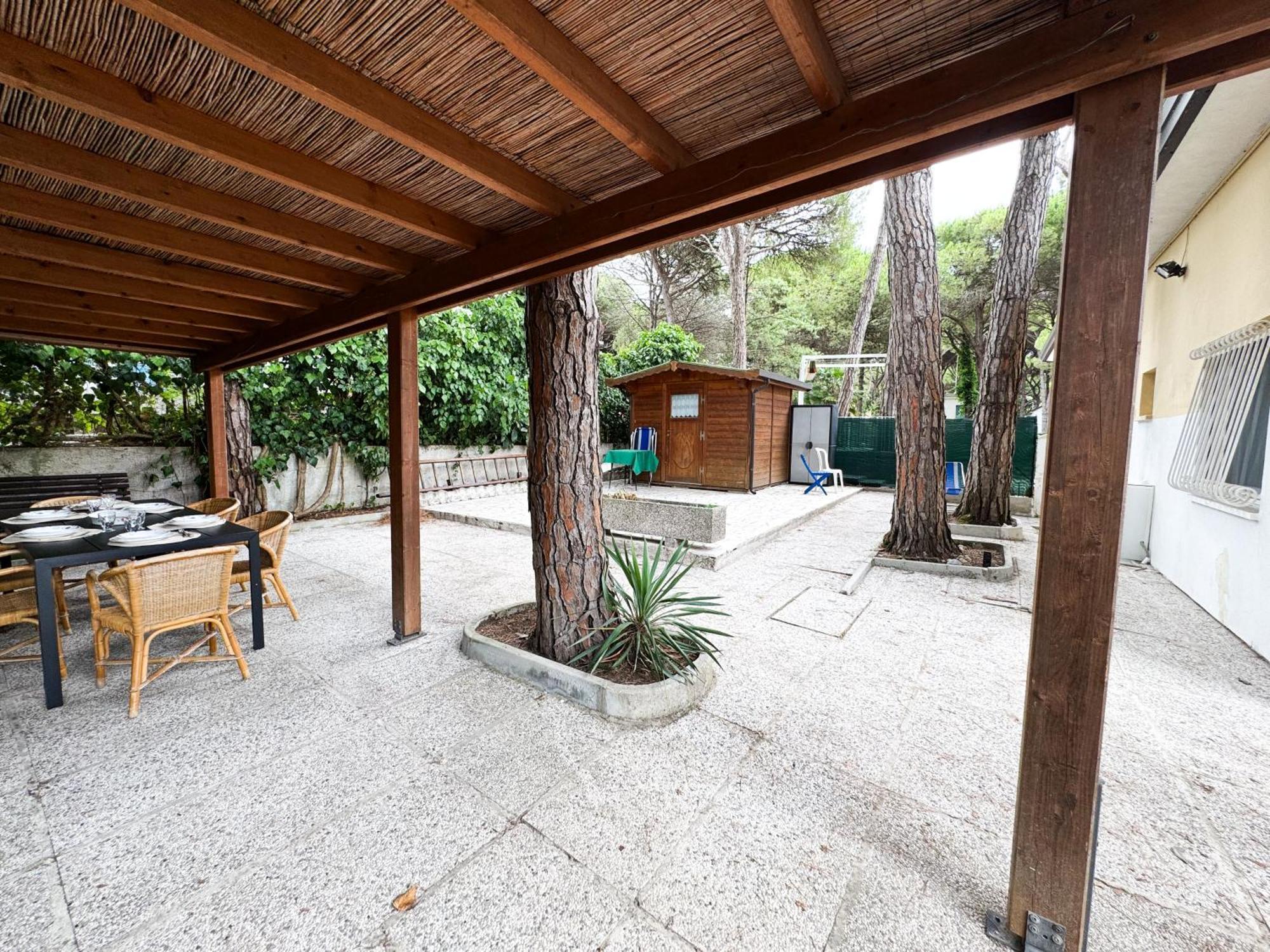 Intera Casa, 100 M Dal Mare, Grande Giardino