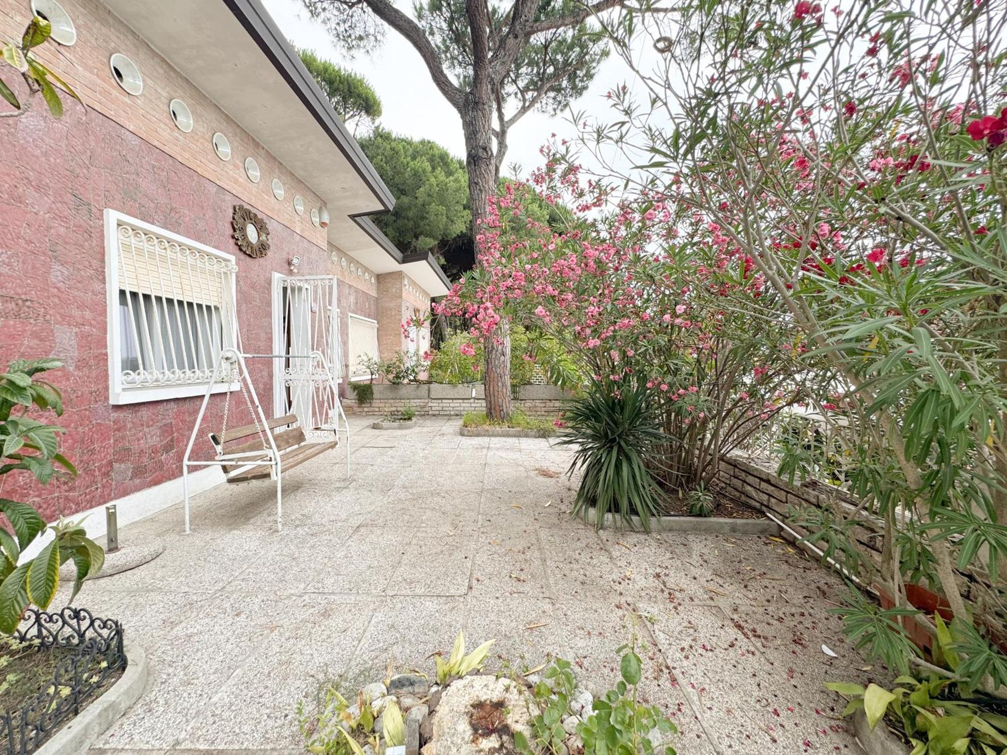 Intera Casa, 100 M Dal Mare, Grande Giardino Villa Lido di Jesolo