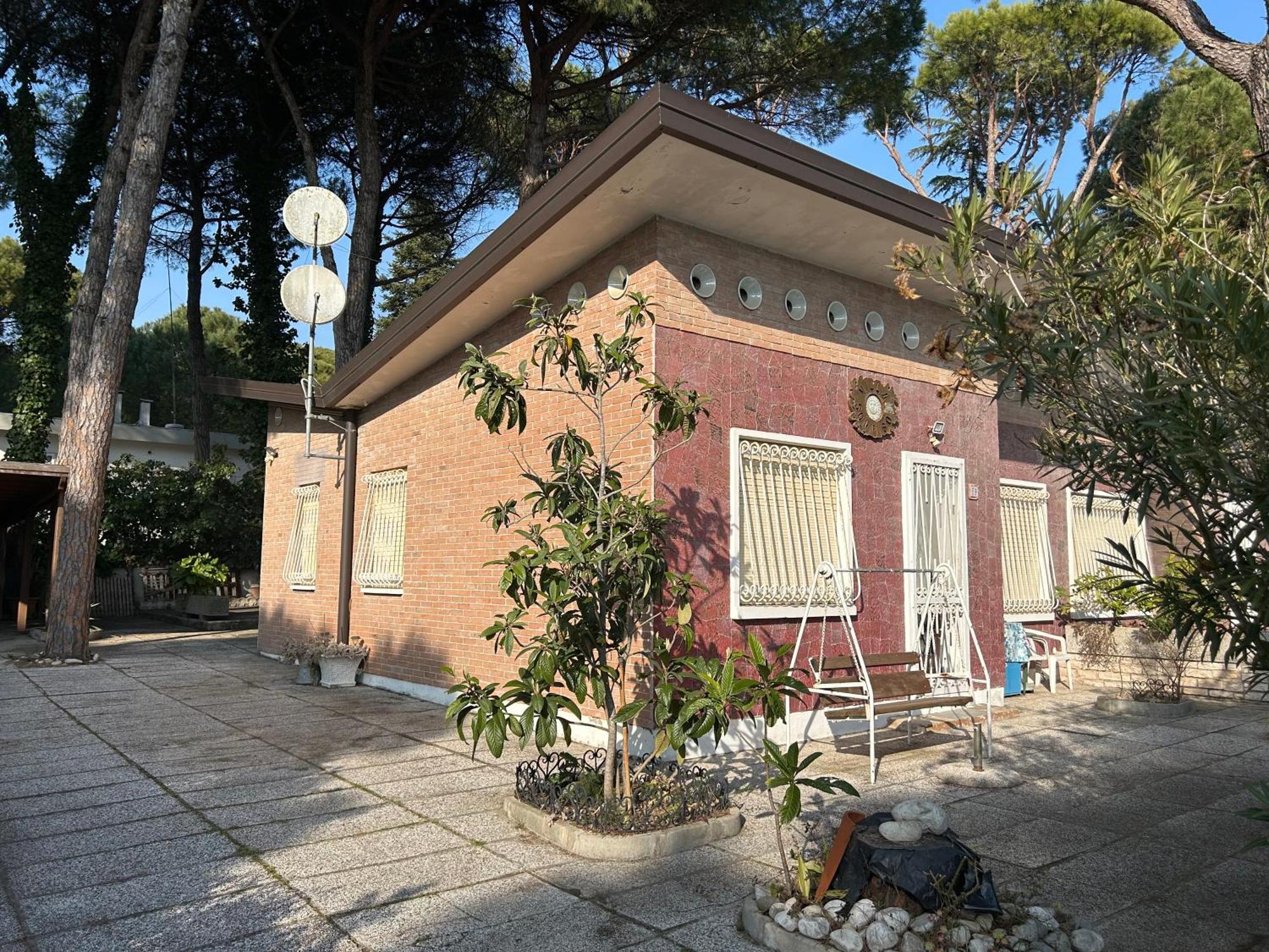 Intera Casa, 100 M Dal Mare, Grande Giardino